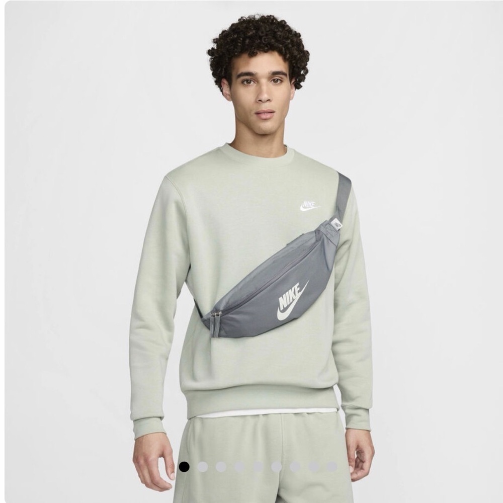 Nike Gray Minimalist Belt Bag Crossbody Fanny Pack Sporty Athleisure Workout